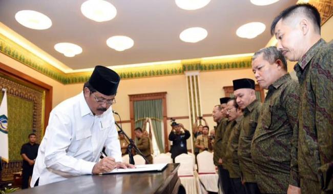 Ahars Sulaiman Dilantik Jadi Ketua FKUB Kepri 2016-2021